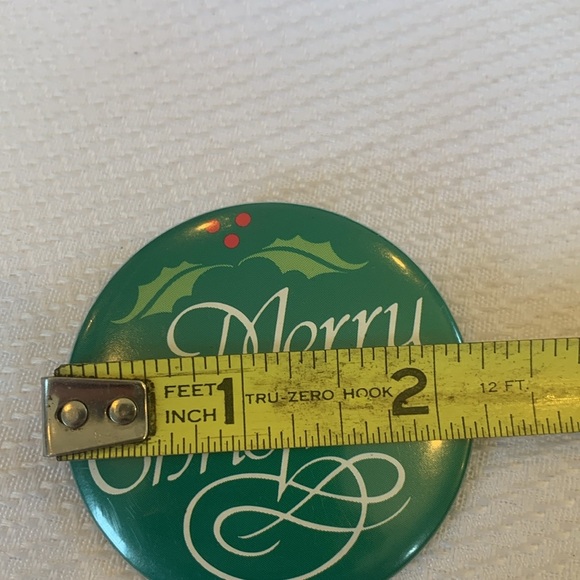 Green Merry Christmas Holiday Button Pin - Picture 3 of 3